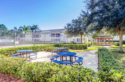 Grand Palms BBQ area